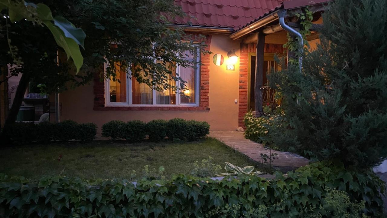 Flower Street Свитязь Экстерьер фото