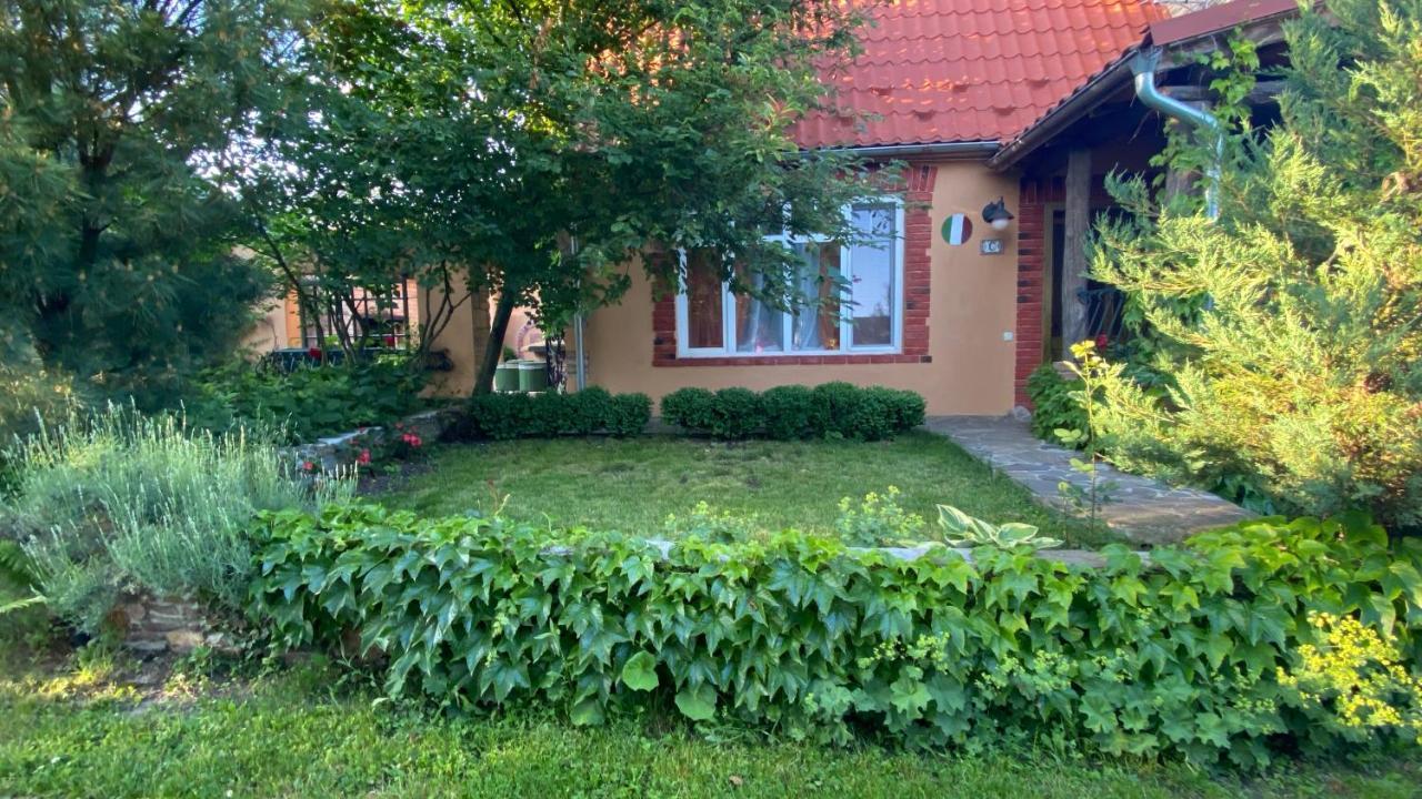 Flower Street Свитязь Экстерьер фото